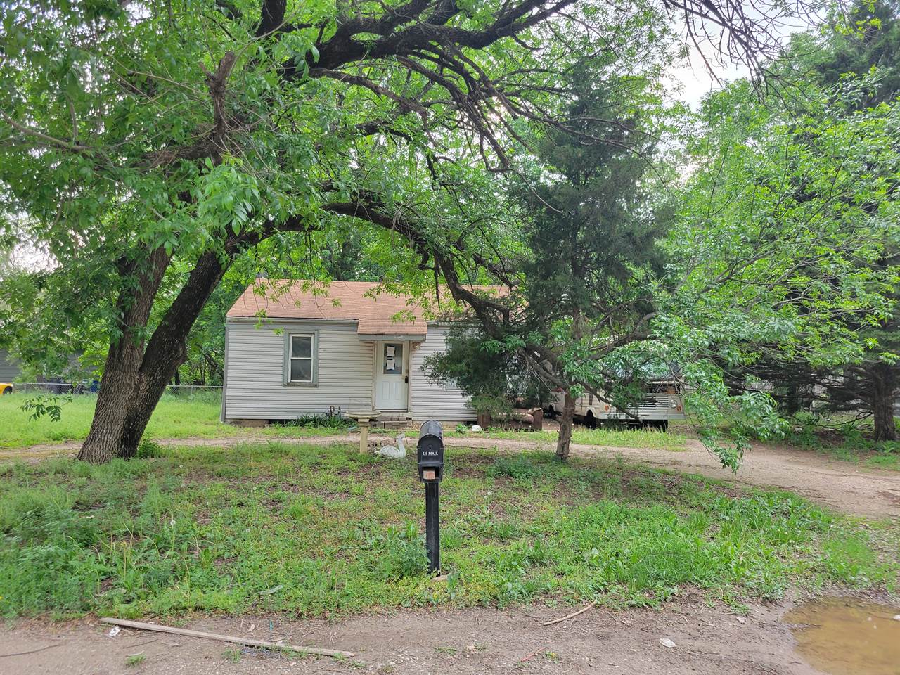 813 North Elder St, Wichita, KS 67212