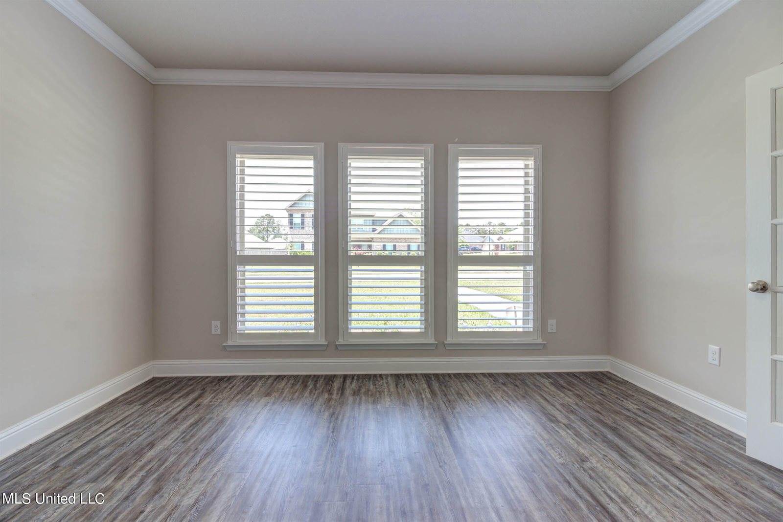 13438 Mayfair Lane, Biloxi, MS 39532