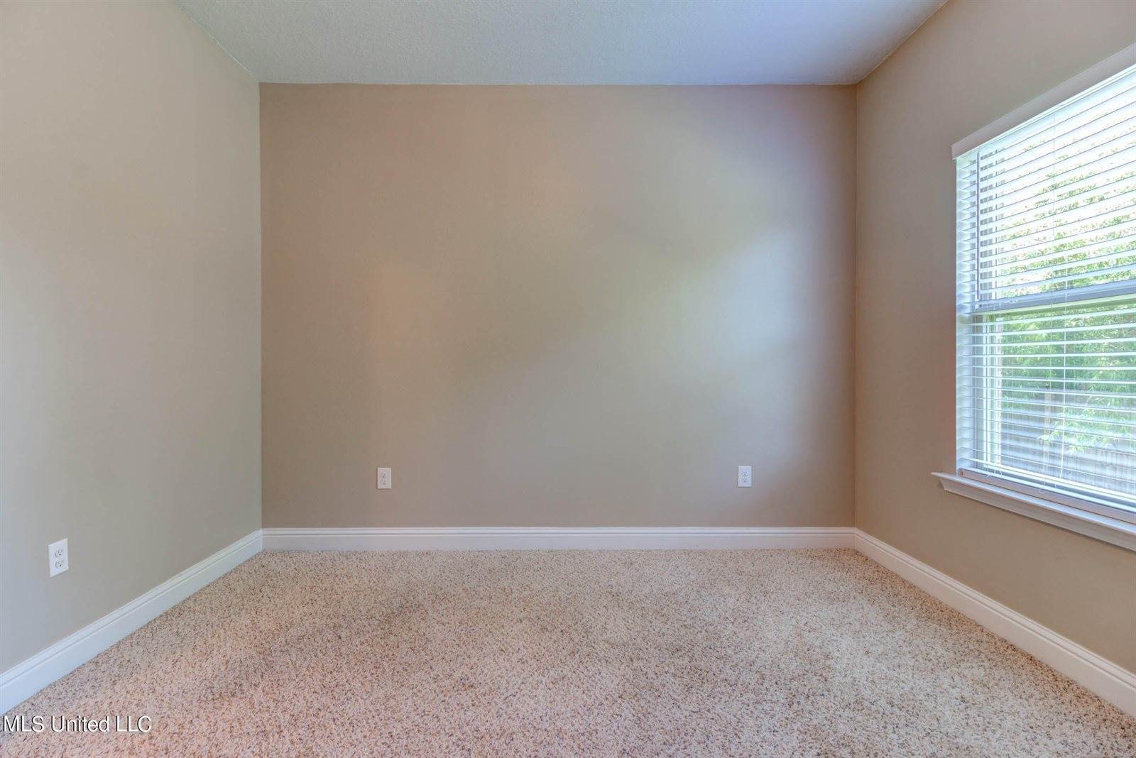 13438 Mayfair Lane, Biloxi, MS 39532