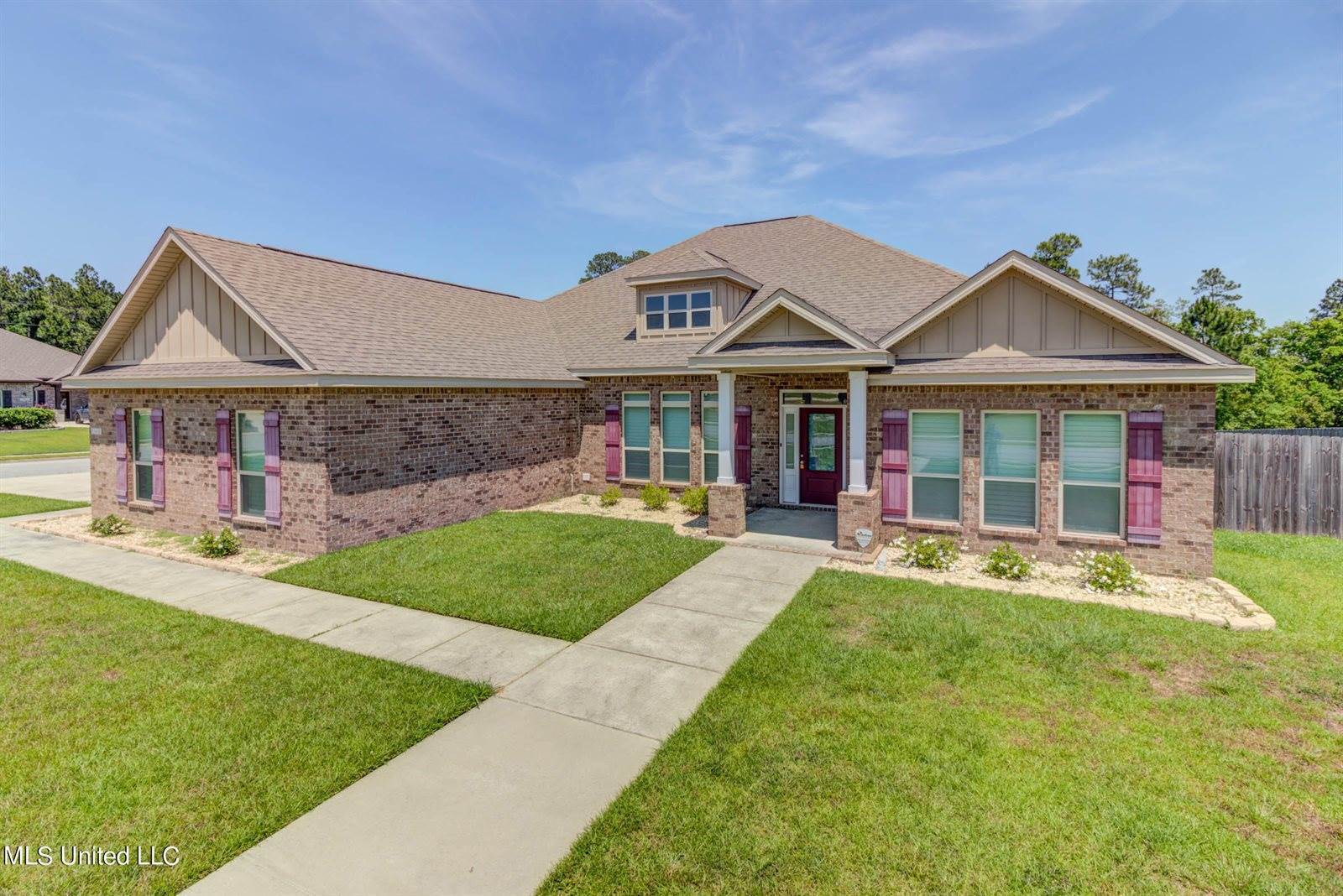 13438 Mayfair Lane, Biloxi, MS 39532