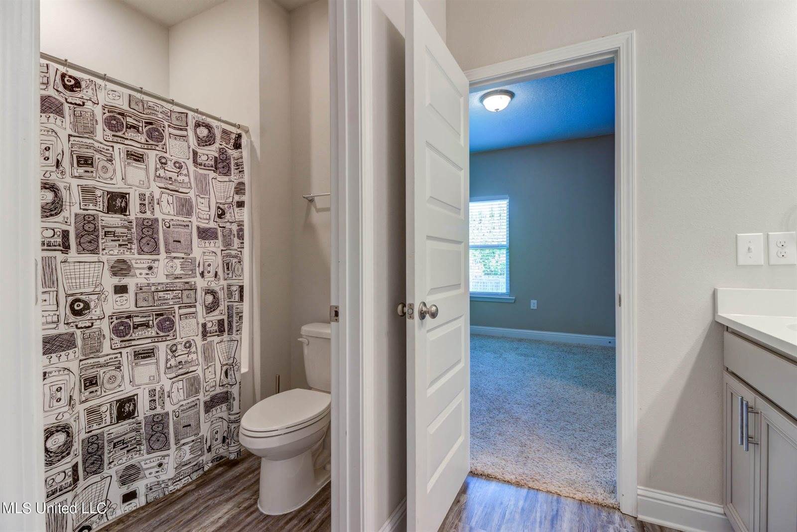 13438 Mayfair Lane, Biloxi, MS 39532