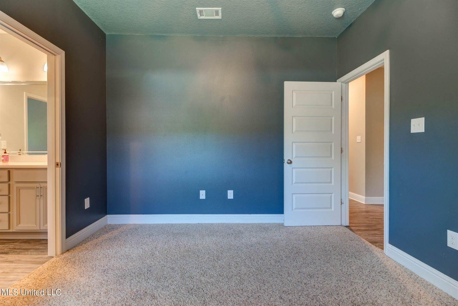 13438 Mayfair Lane, Biloxi, MS 39532