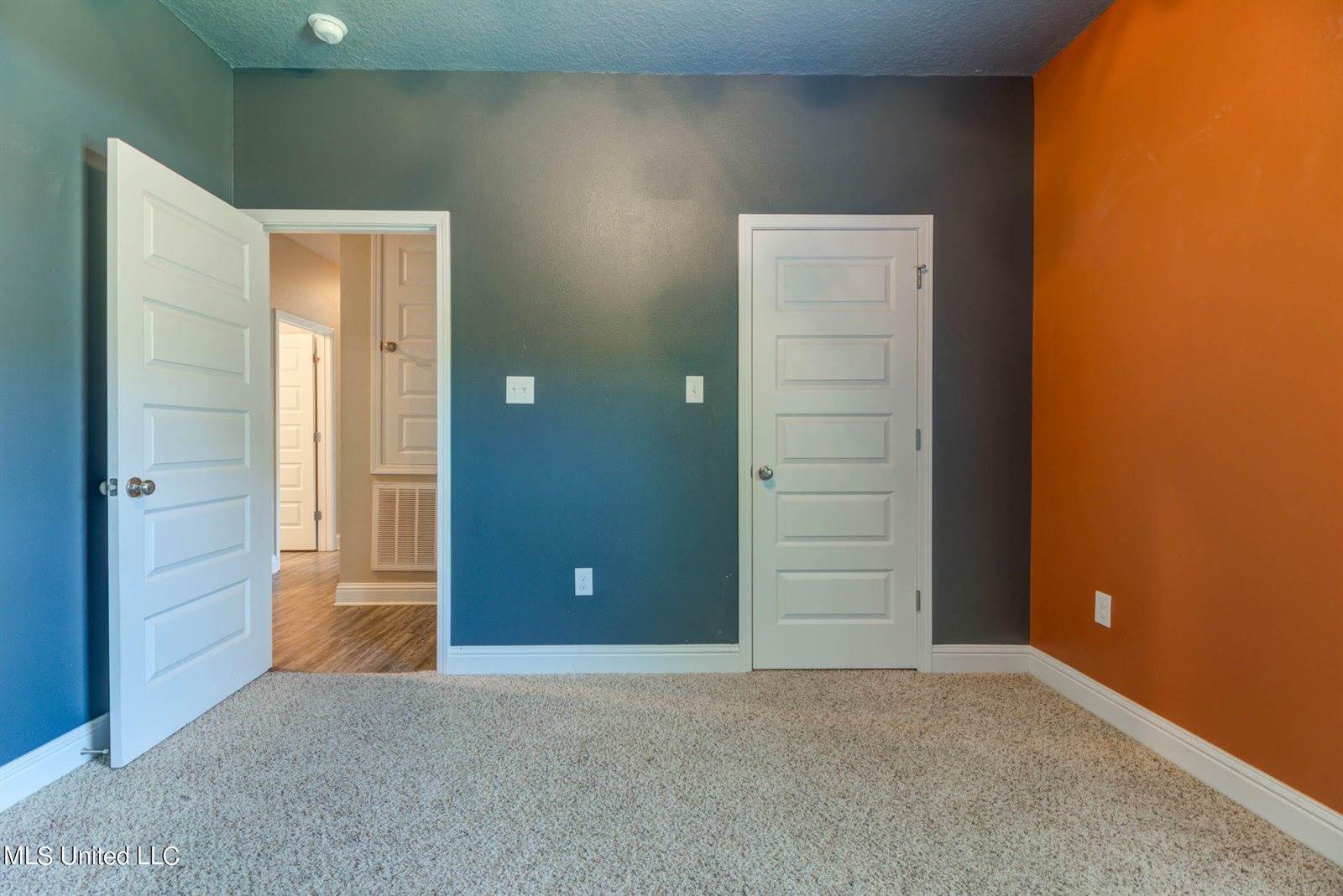 13438 Mayfair Lane, Biloxi, MS 39532