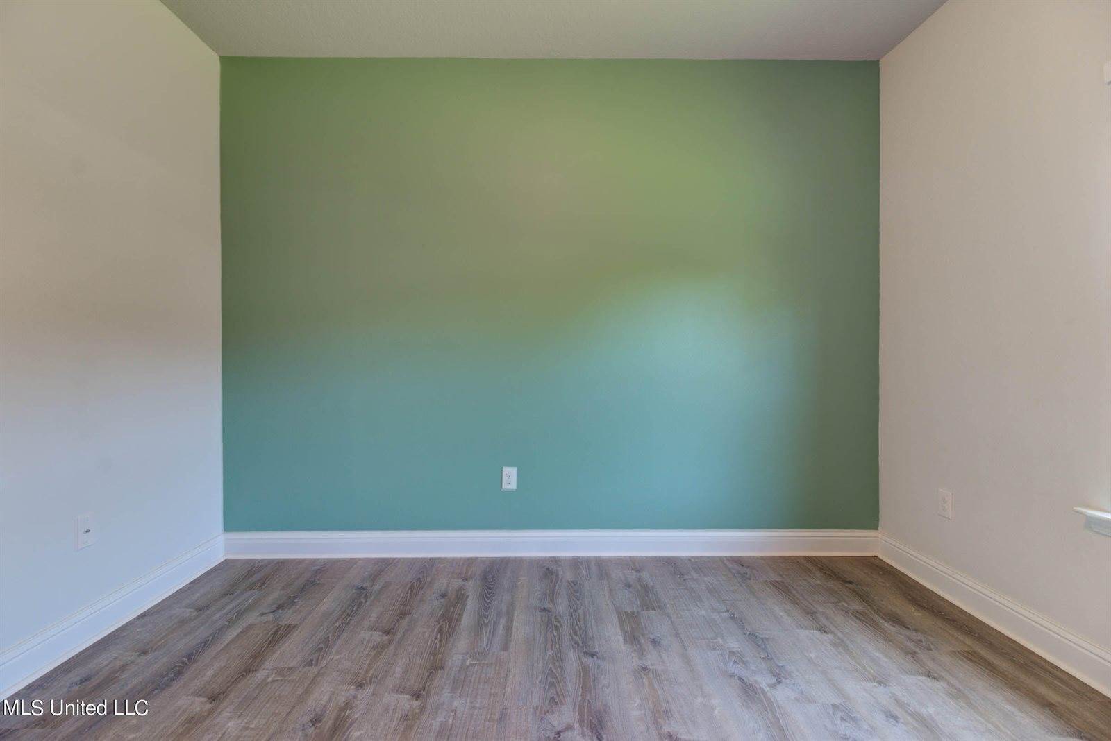 13438 Mayfair Lane, Biloxi, MS 39532