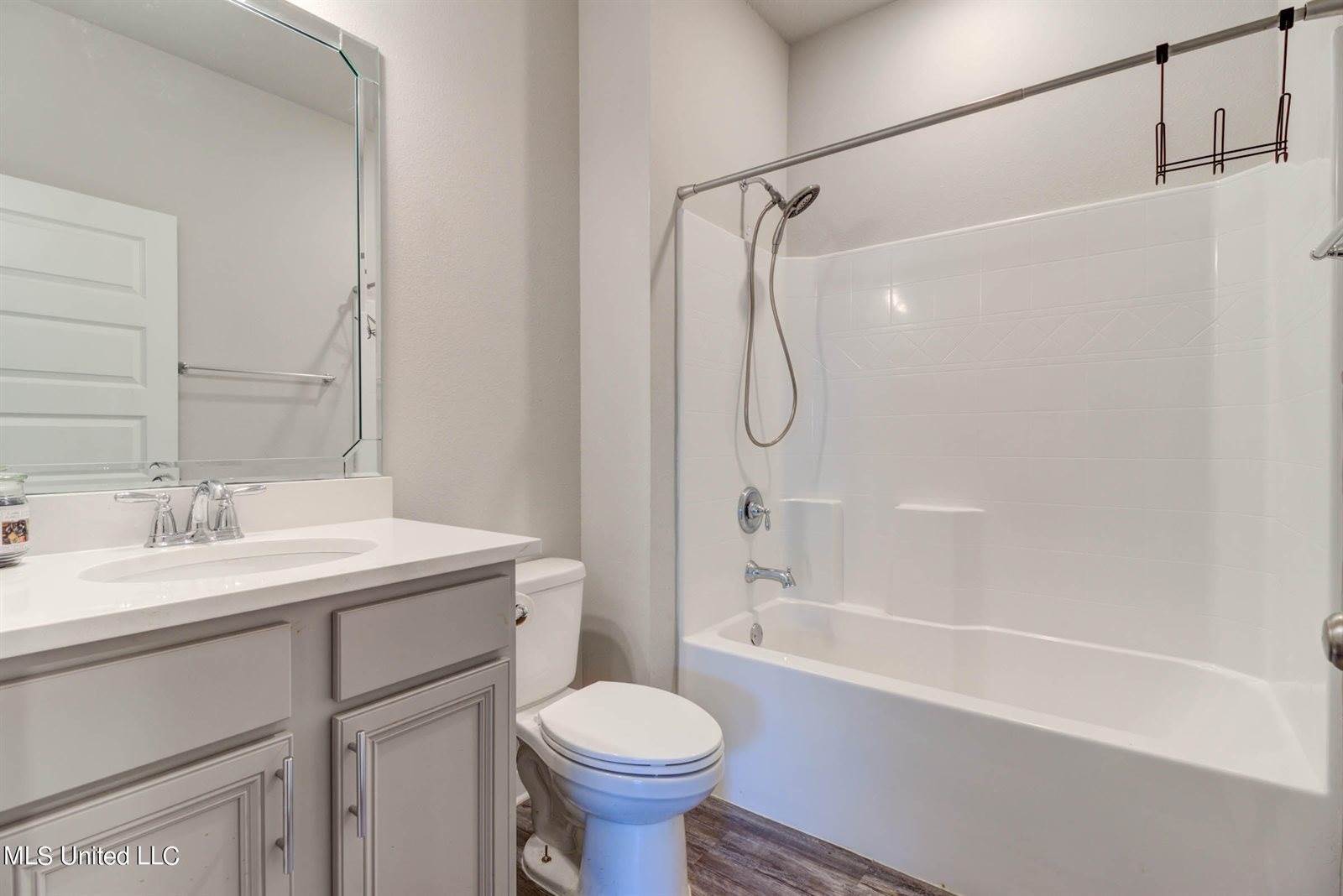 13438 Mayfair Lane, Biloxi, MS 39532