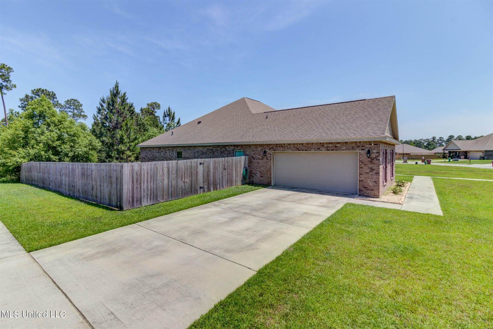 13438 Mayfair Lane, Biloxi, MS 39532