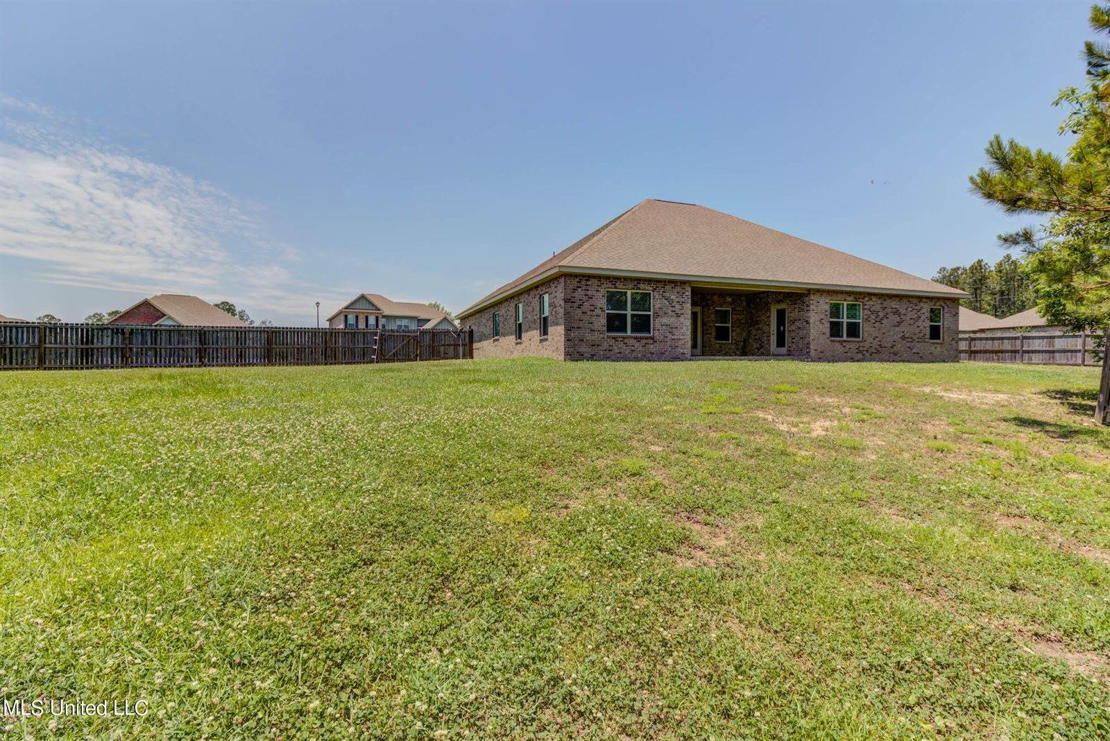 13438 Mayfair Lane, Biloxi, MS 39532