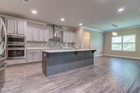 13438 Mayfair Lane, Biloxi, MS 39532