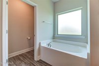 13438 Mayfair Lane, Biloxi, MS 39532