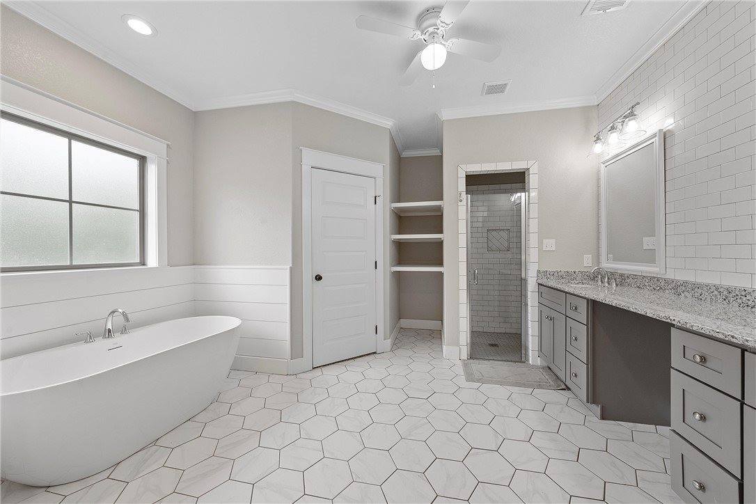 17 North Shore Circle, Waco, TX 76708