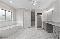 17 North Shore Circle, Waco, TX 76708