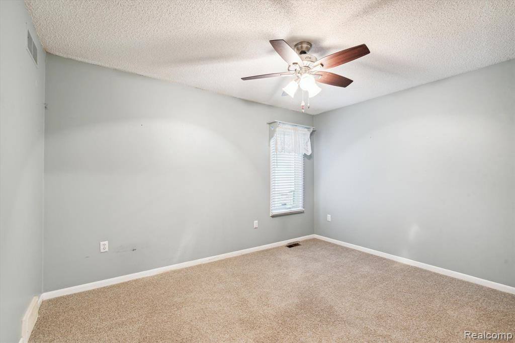 19100 Otto Court, Huron Township, MI 48164