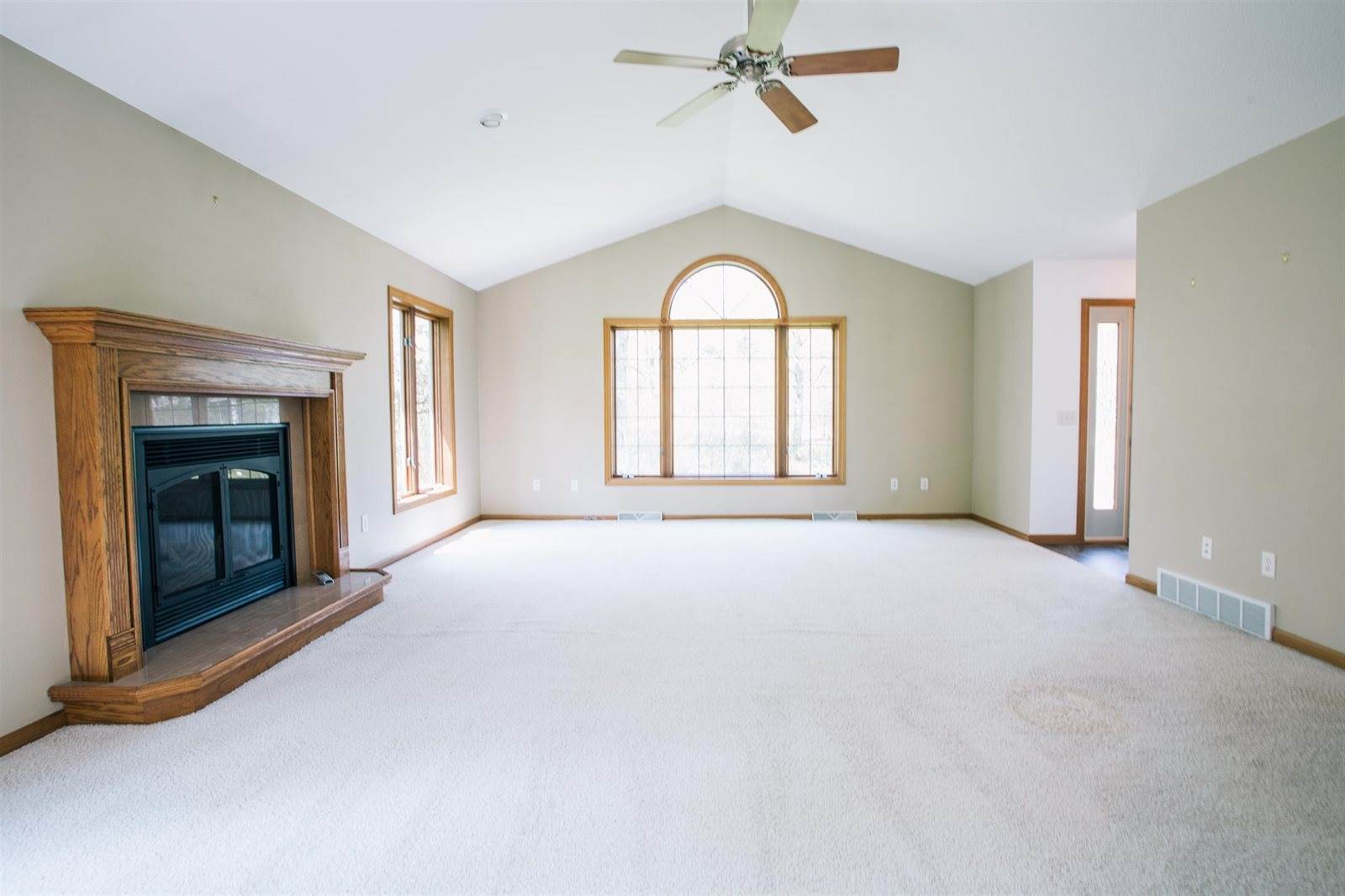 819 Oak Ridge Drive, Greenwood, WI 54437