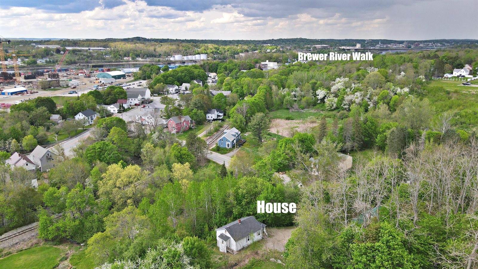 31 South Brewer Drive, Brewer, ME 04412