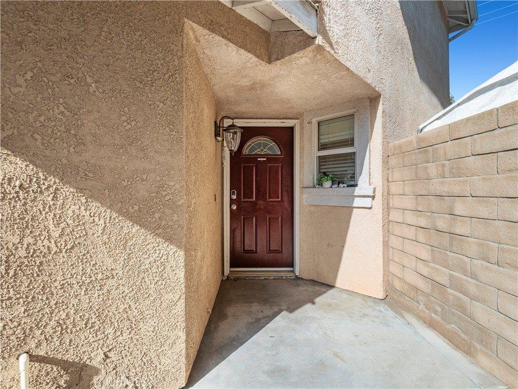 30305 Marigold Circle, Castaic, CA 91384