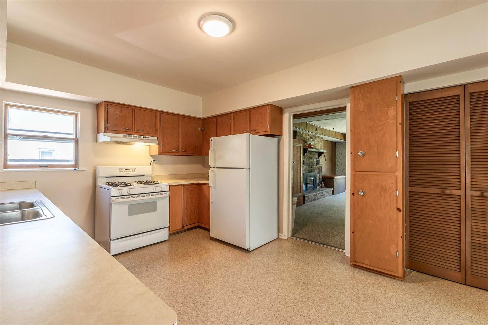 1642 Oak Street, Almond, WI 54909