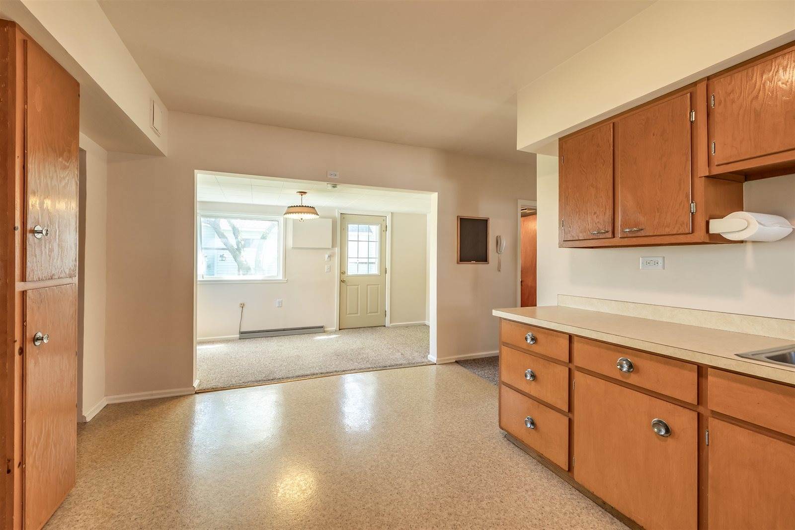 1642 Oak Street, Almond, WI 54909