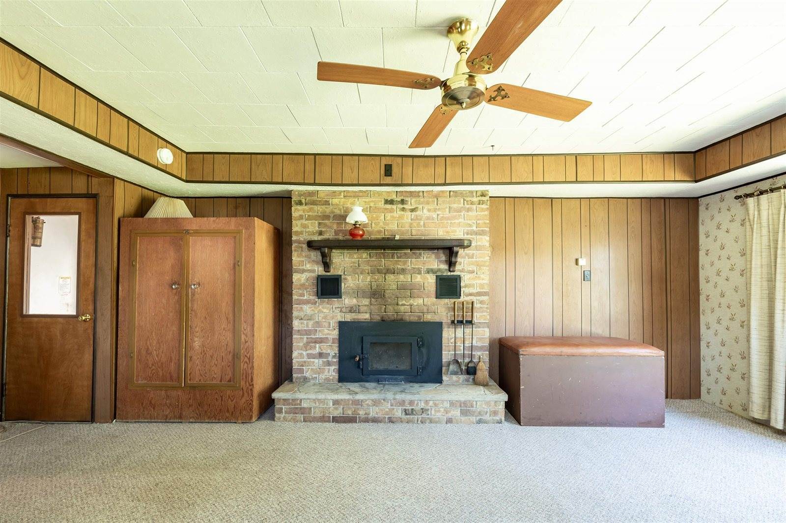 1642 Oak Street, Almond, WI 54909