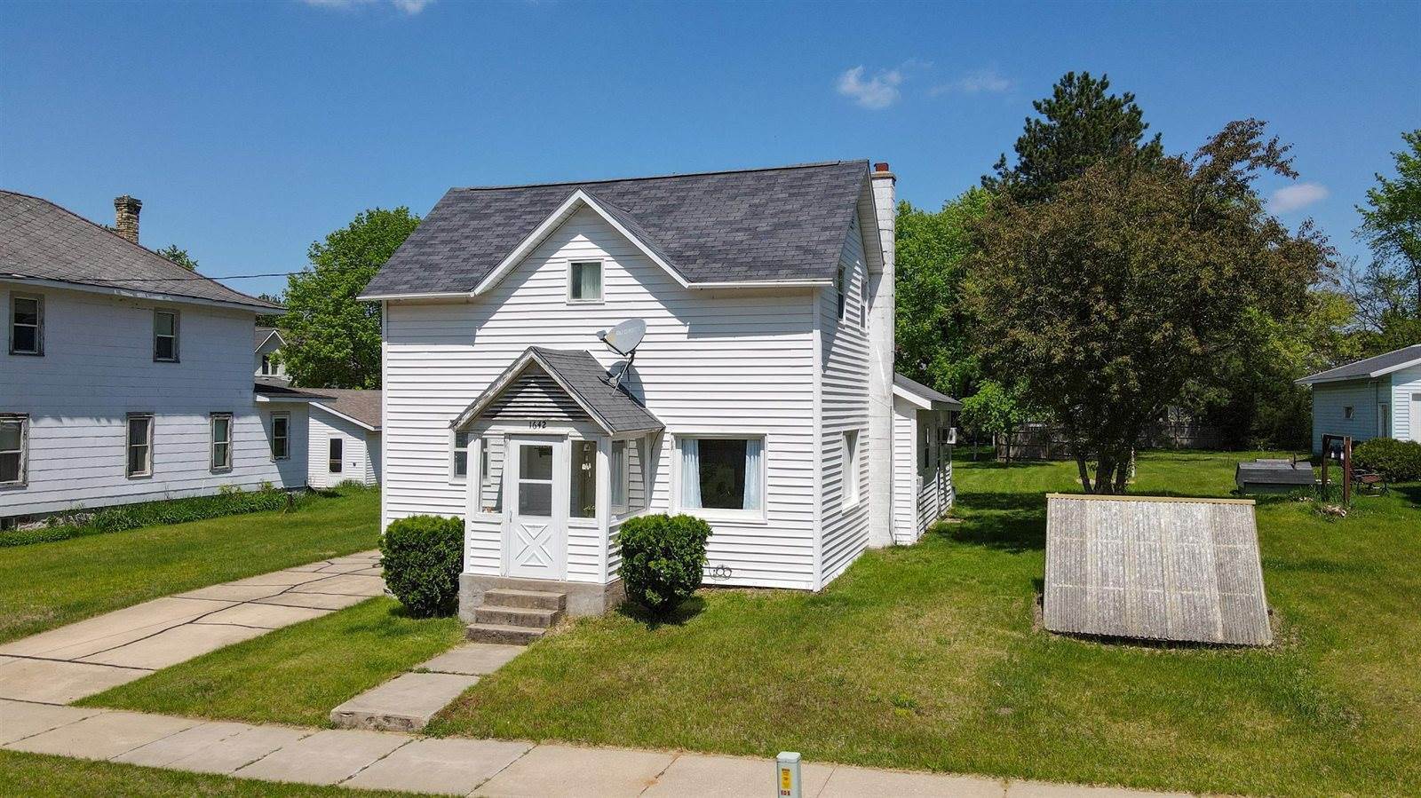 1642 Oak Street, Almond, WI 54909