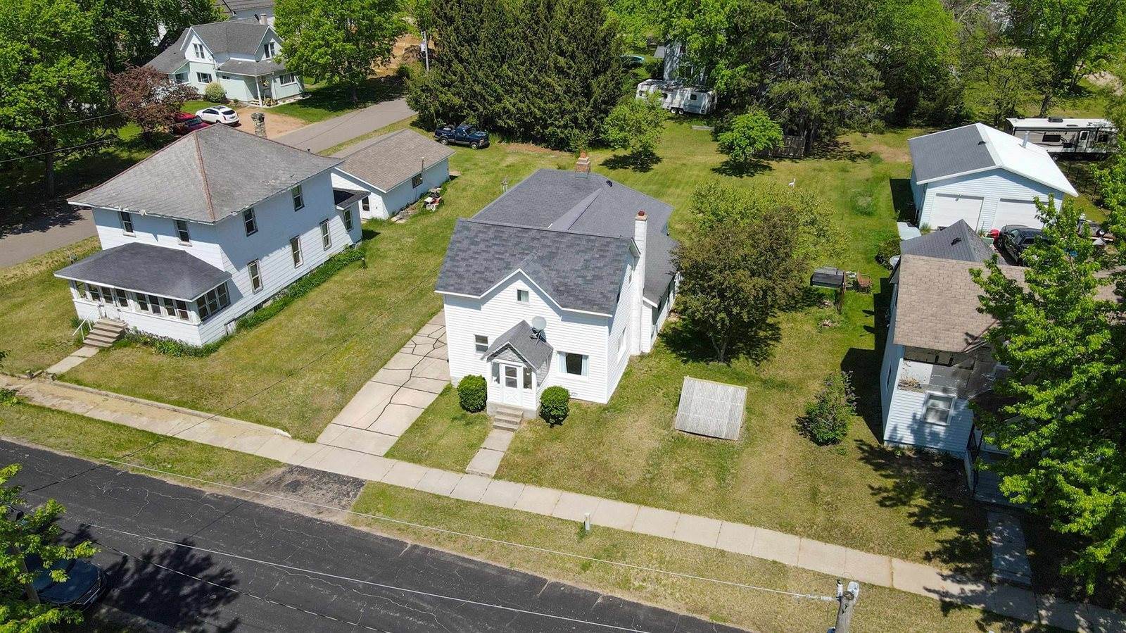 1642 Oak Street, Almond, WI 54909