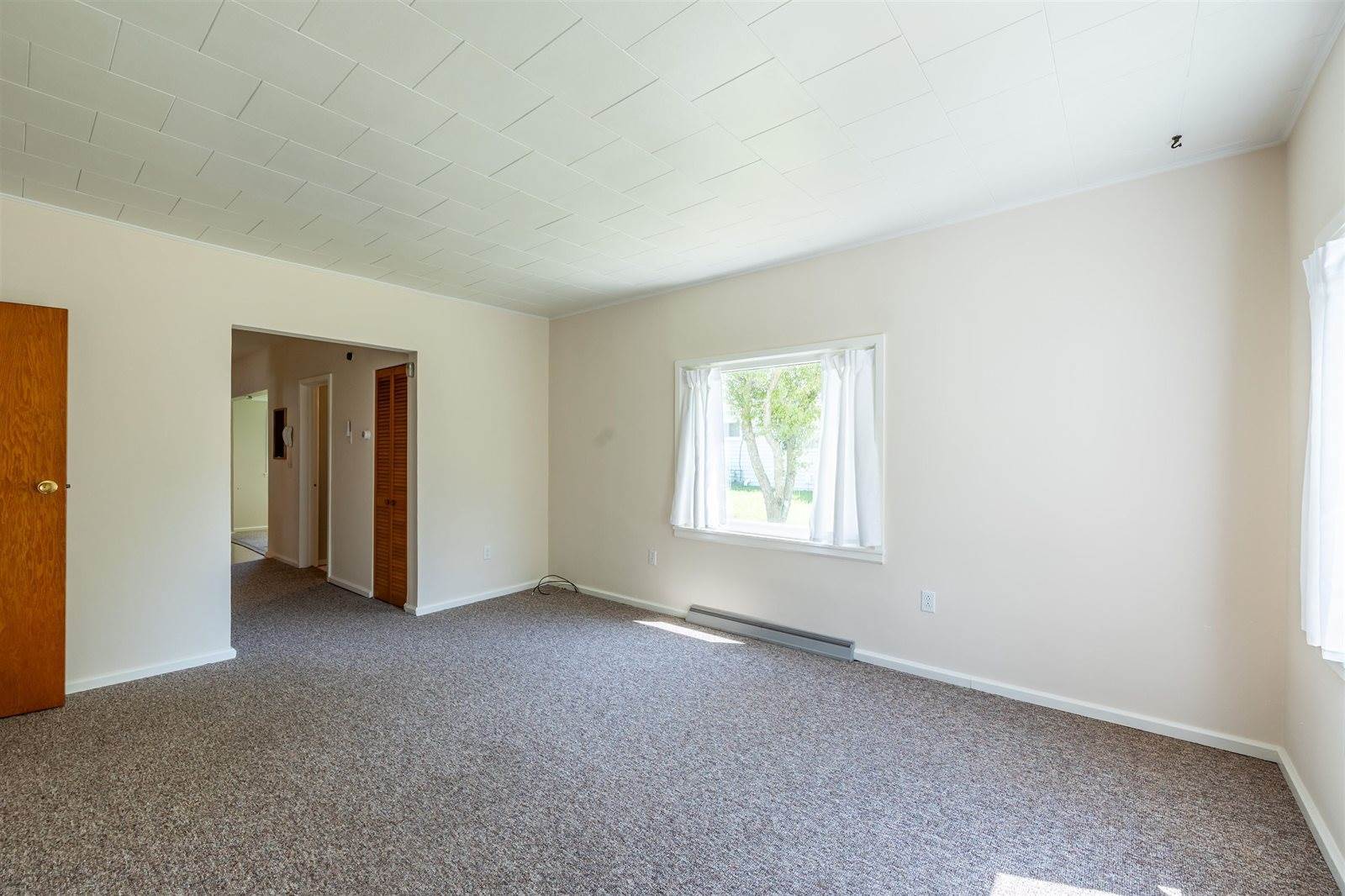 1642 Oak Street, Almond, WI 54909