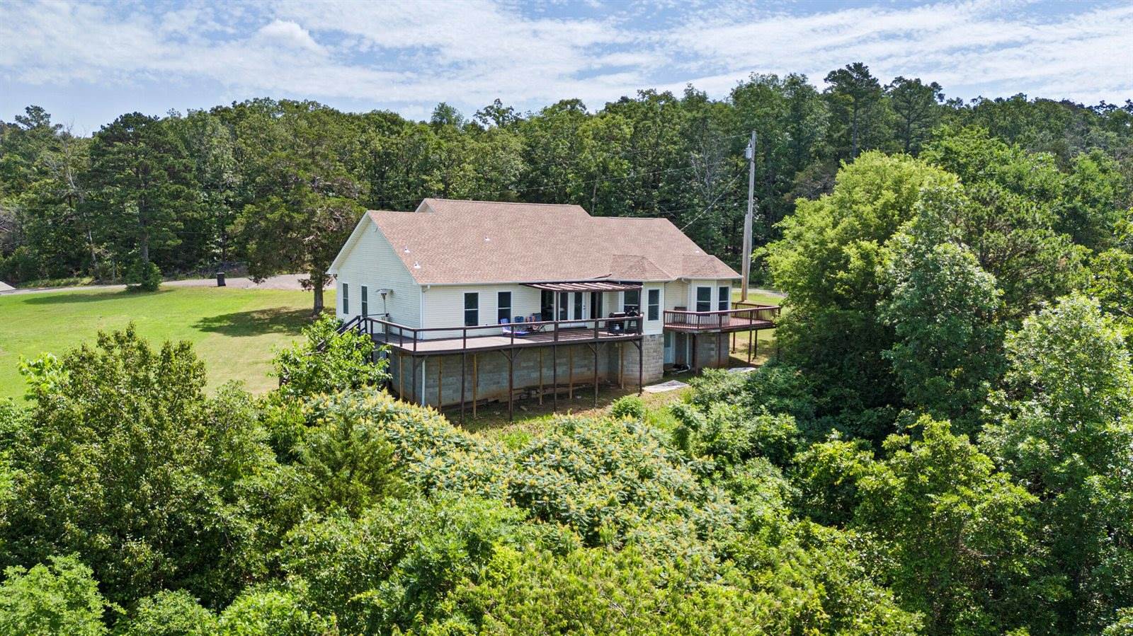 12 Silver Hills Lane, Russellville, AR 72802