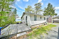 12 Gould Road, Orono, ME 04473