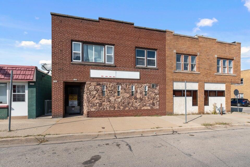 6104 West Lincoln Ave, West Allis, WI 53219