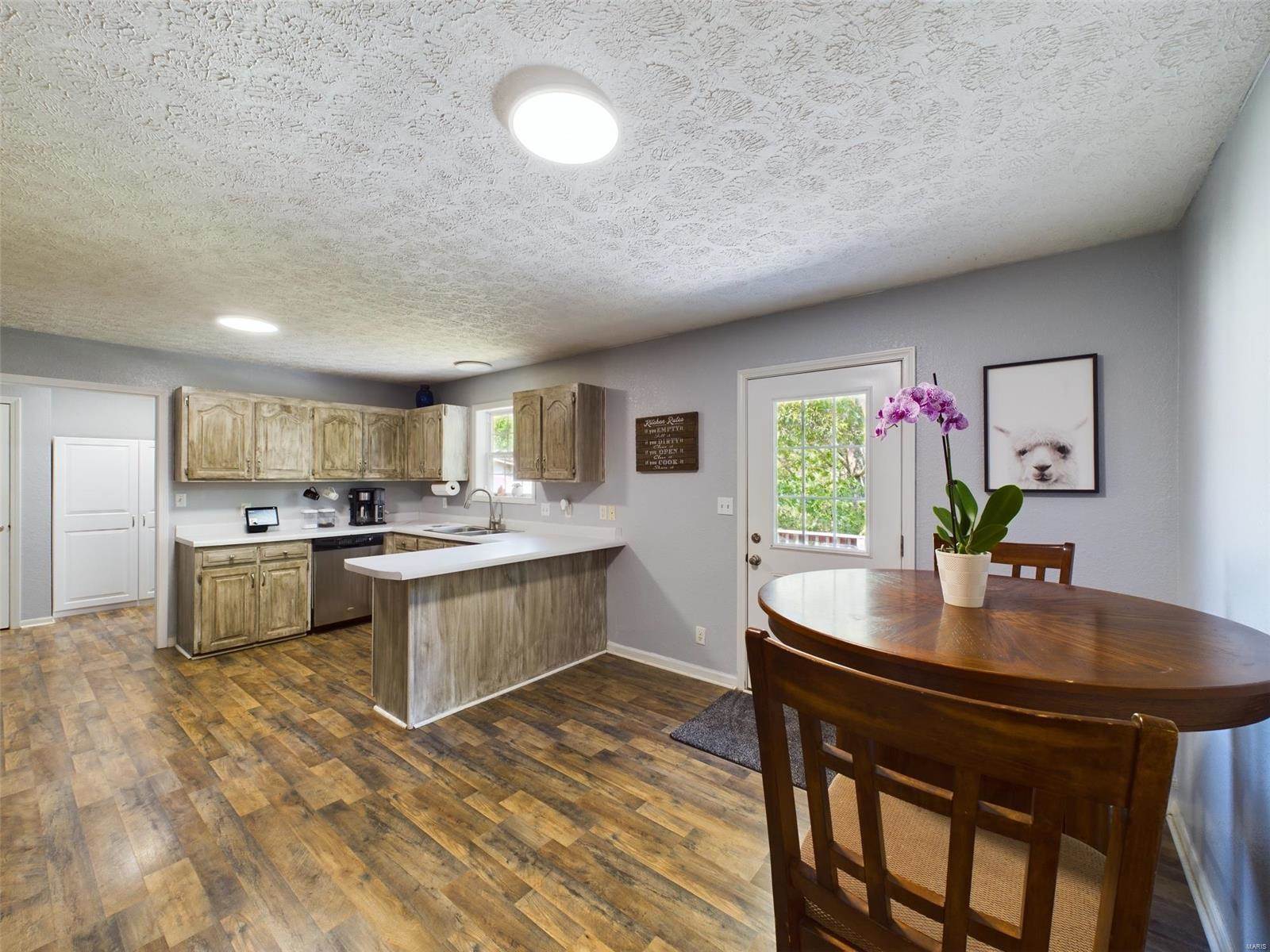 22345 Target Road, Saint Robert, MO 65584