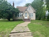 2643 SE Maryland, Topeka, KS 66605