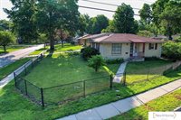 400 Frost Drive, Lincoln, NE 68510