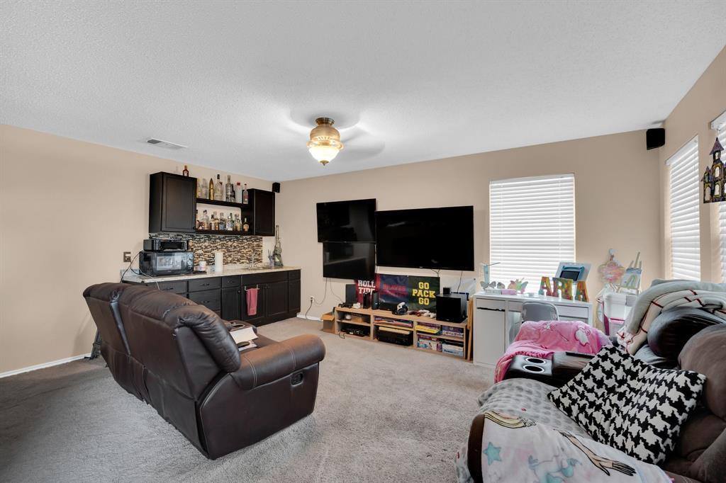 1307 Red Deer Way, Arlington, TX 76002