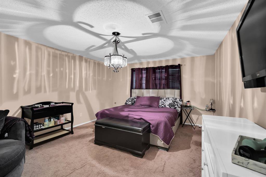 1307 Red Deer Way, Arlington, TX 76002