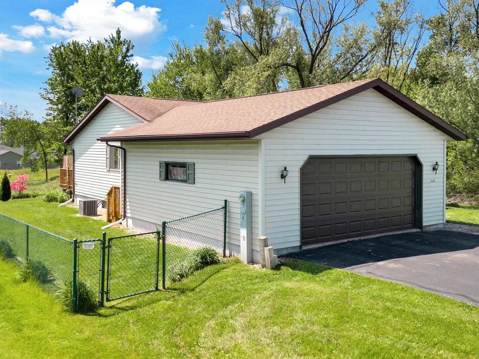 1810 W Spencer Street, Marshfield, WI 54449