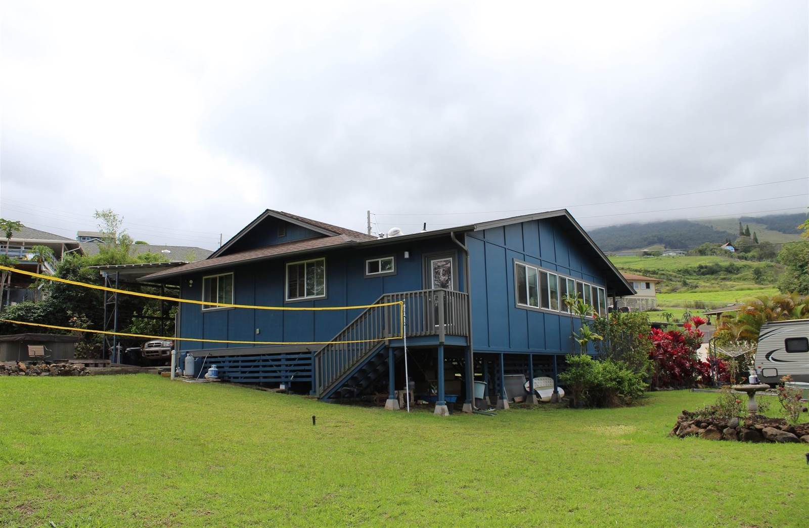 54 Keanuhea St, Kula, HI 96790