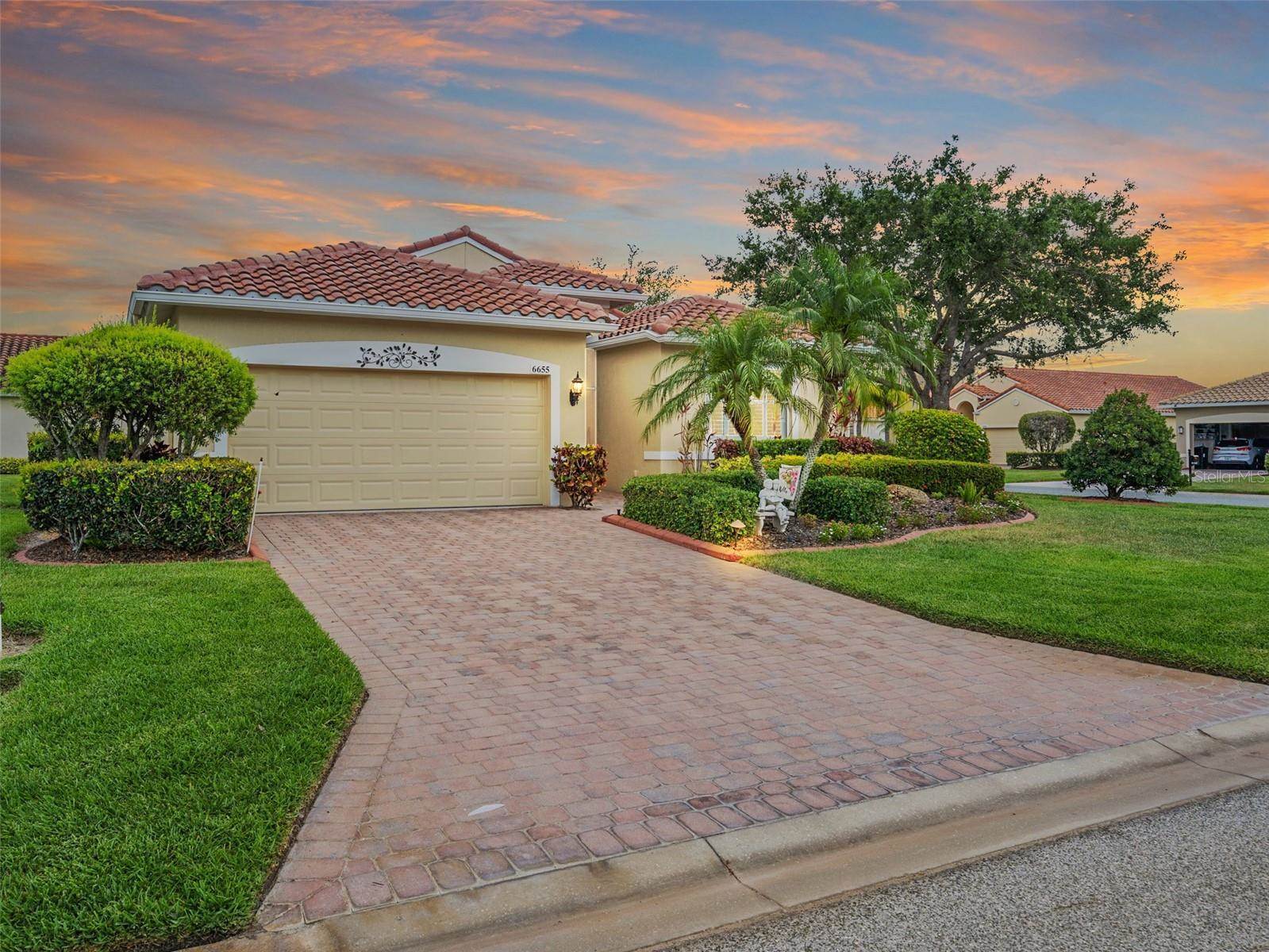 6655 41st Street Circle East, Sarasota, FL 34243