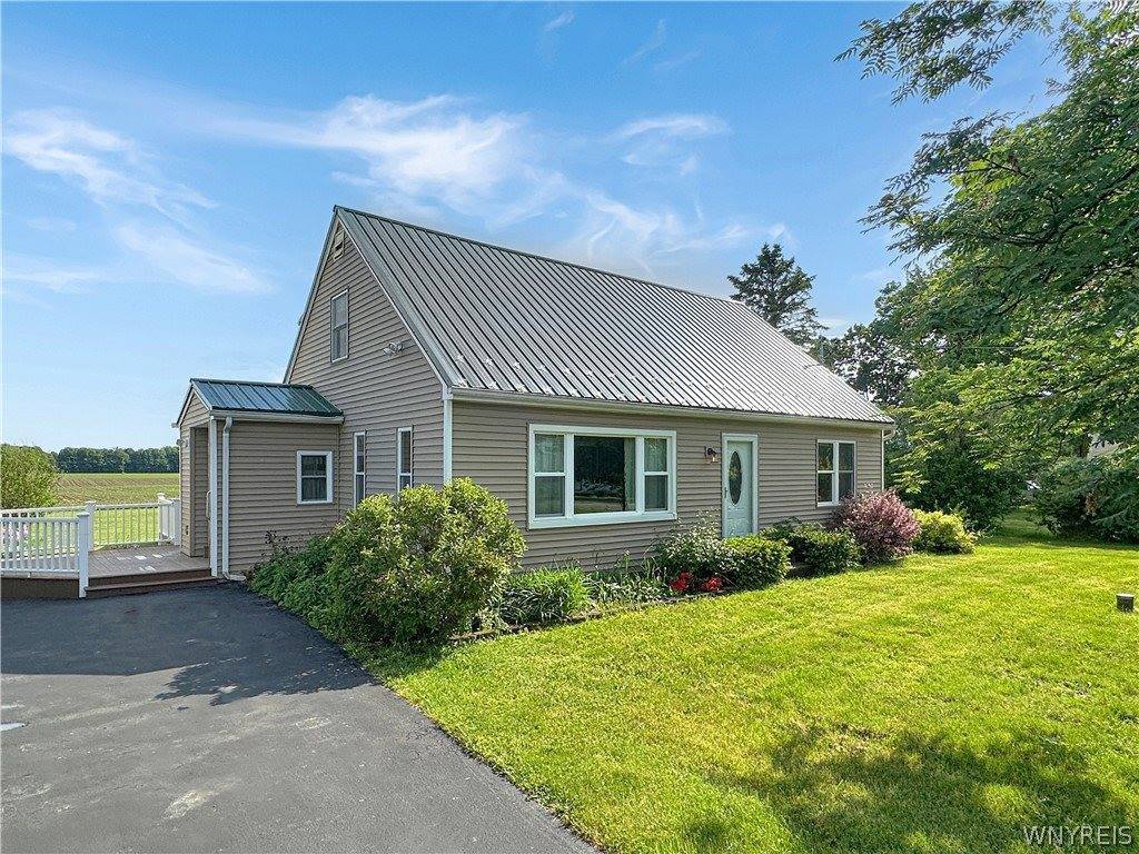 11313 Jamison Road, Marilla, NY 14052