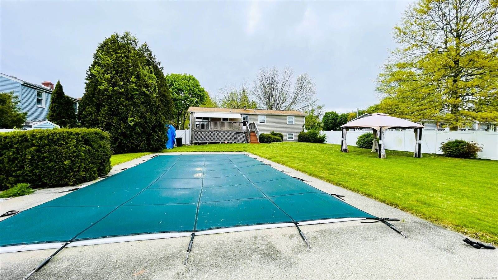 15 Skyview, Groton, CT 06340
