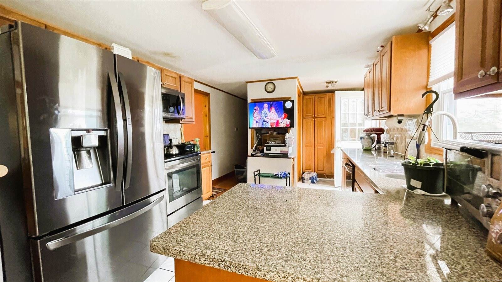 15 Skyview, Groton, CT 06340