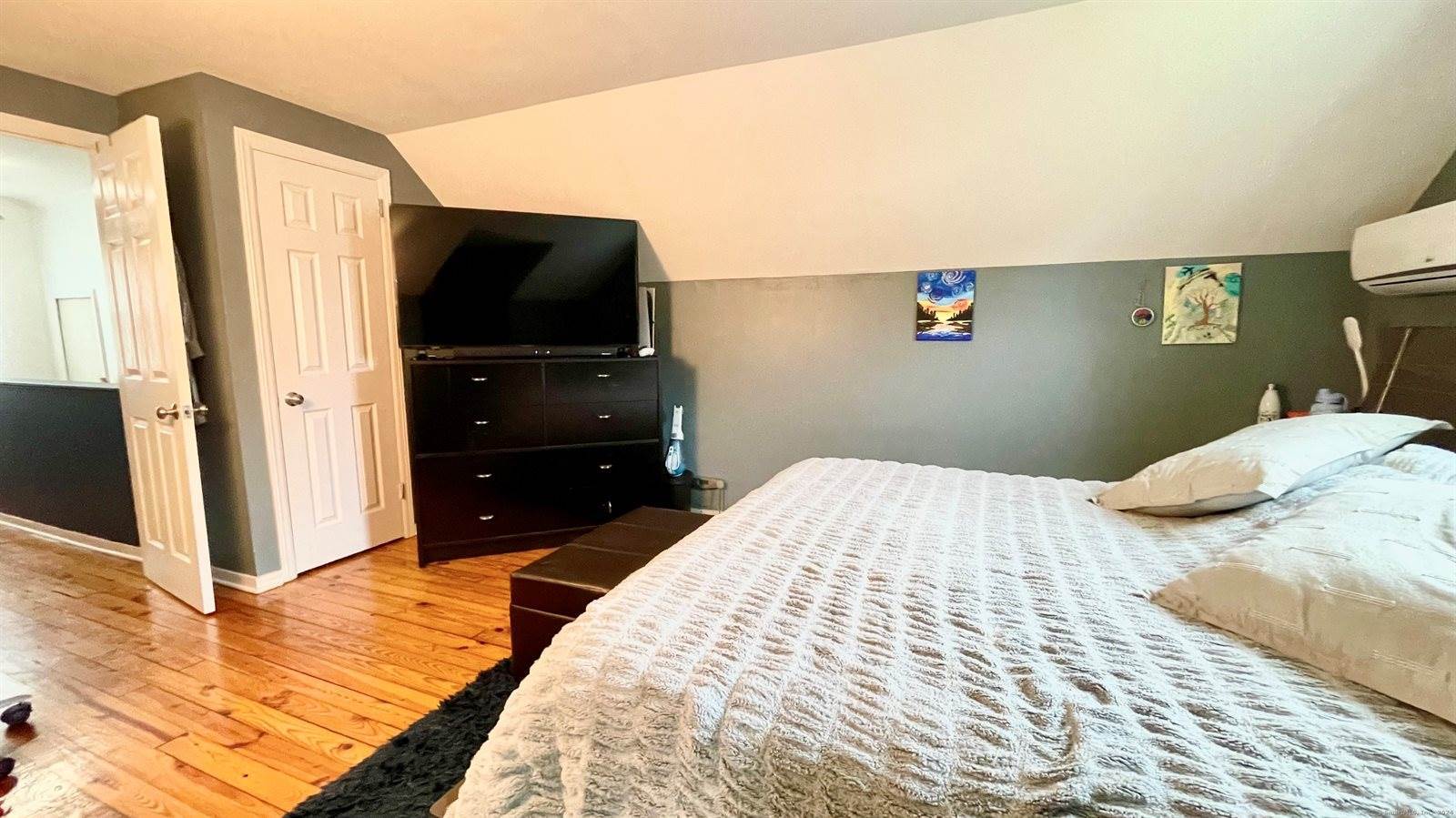 163 McKinley, New Britain, CT 06053