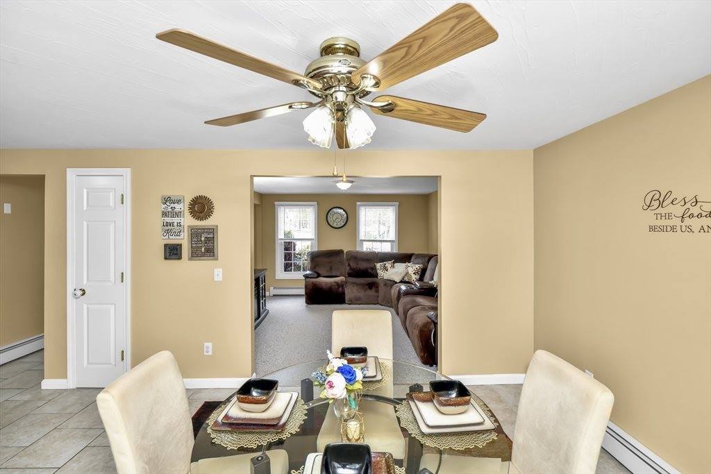 13 Pineview Rd, Dudley, MA 01571