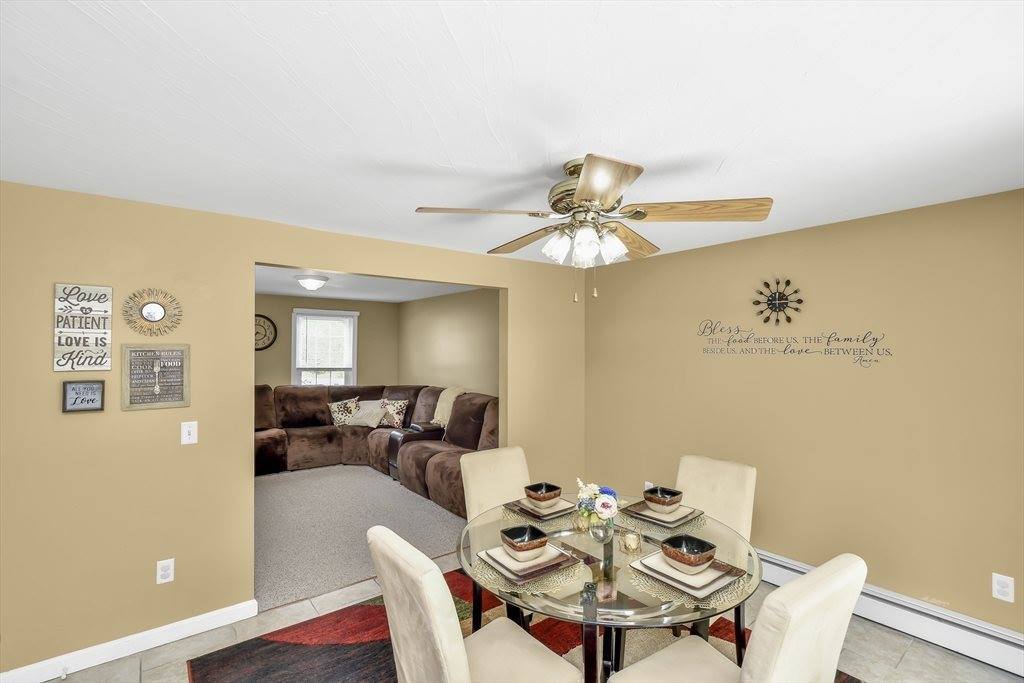 13 Pineview Rd, Dudley, MA 01571