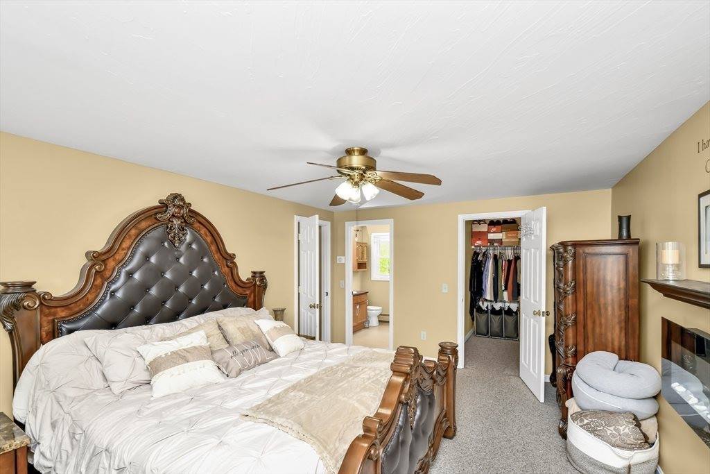 13 Pineview Rd, Dudley, MA 01571