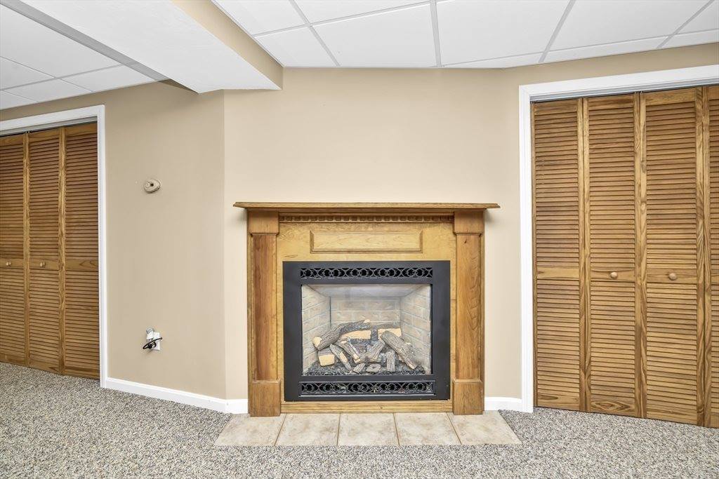 13 Pineview Rd, Dudley, MA 01571