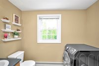 13 Pineview Rd, Dudley, MA 01571