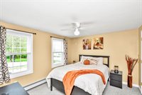 13 Pineview Rd, Dudley, MA 01571