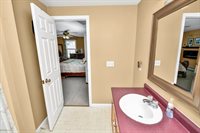 13 Pineview Rd, Dudley, MA 01571