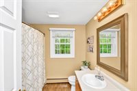 13 Pineview Rd, Dudley, MA 01571