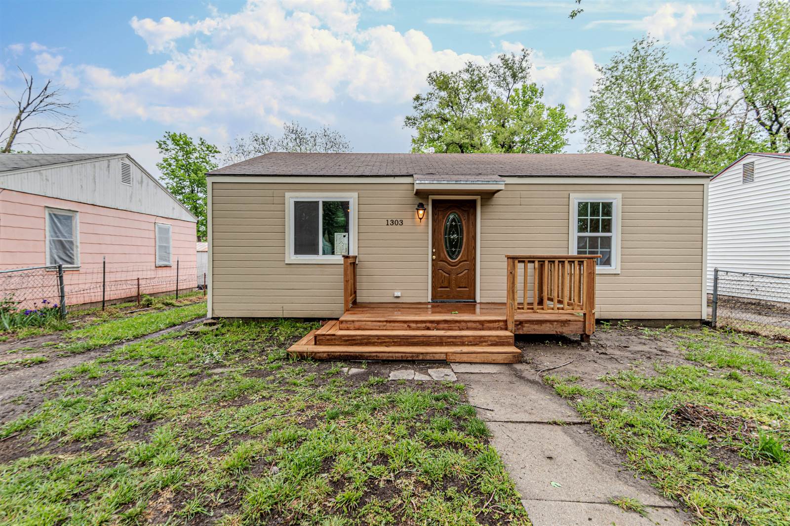 1303 North Eisenhower Street, Junction City, KS 66441