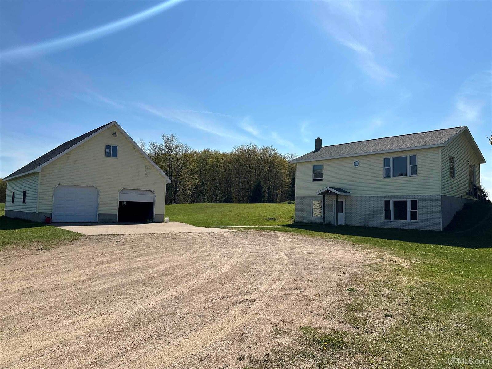 5583 Hallstrom Road, Rumely, MI 49826